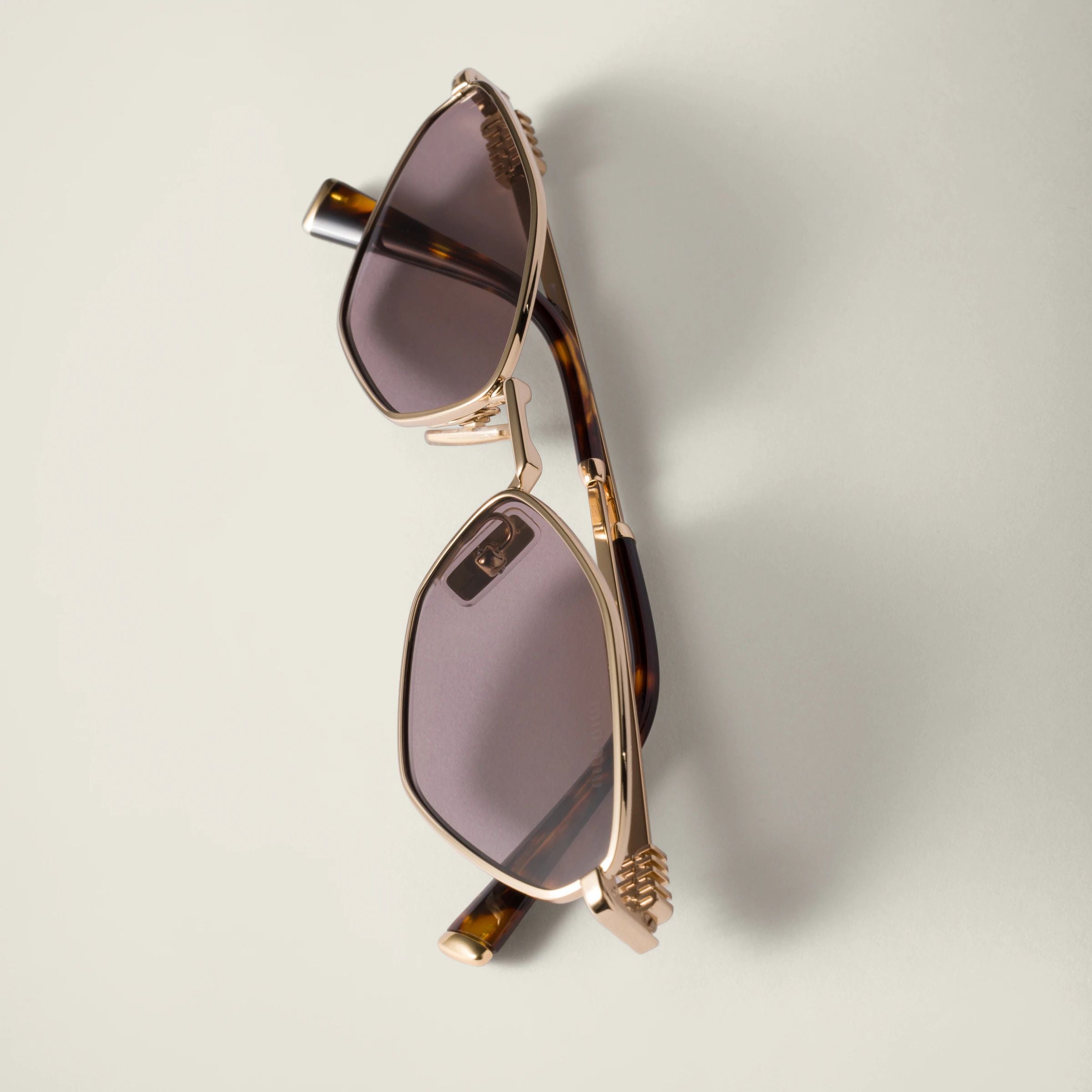 Lunettes de soleil Miu Miu Logo