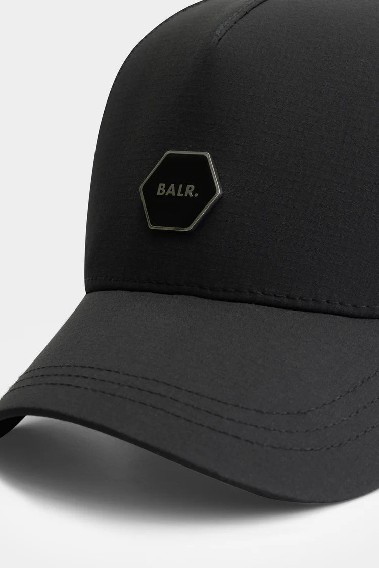 HEXLINE BADGE CLASSIC CAP / JET BLACK