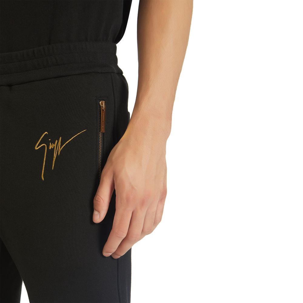 Lr-05 Guiseppe Zanotti