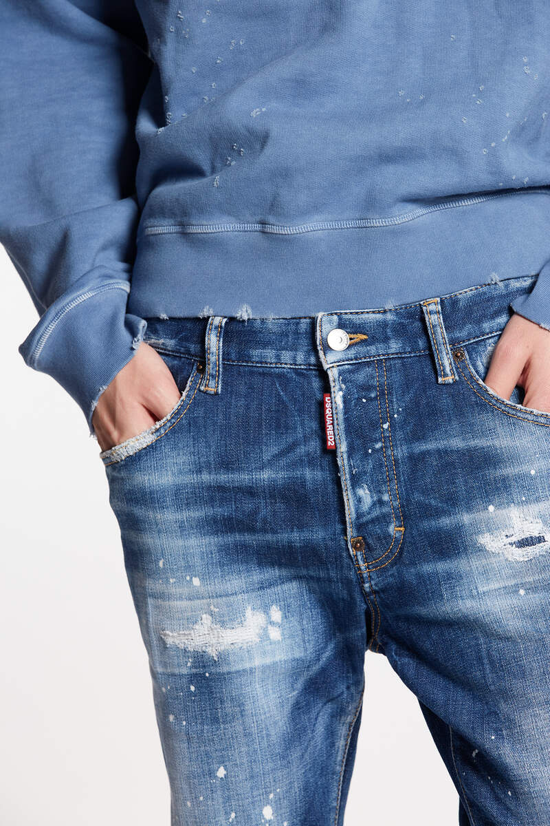 MEDIUM BASIC RIPPED WASH SKATER JEANS