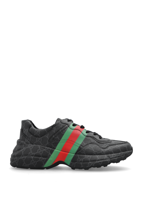 SPORTS SHOES WITH LOGO