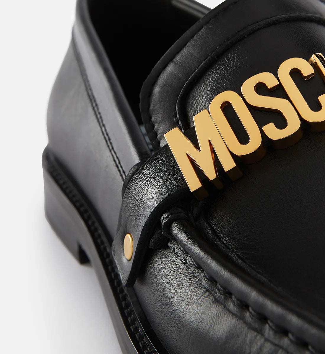 Moschino logo-plaque leather loafers