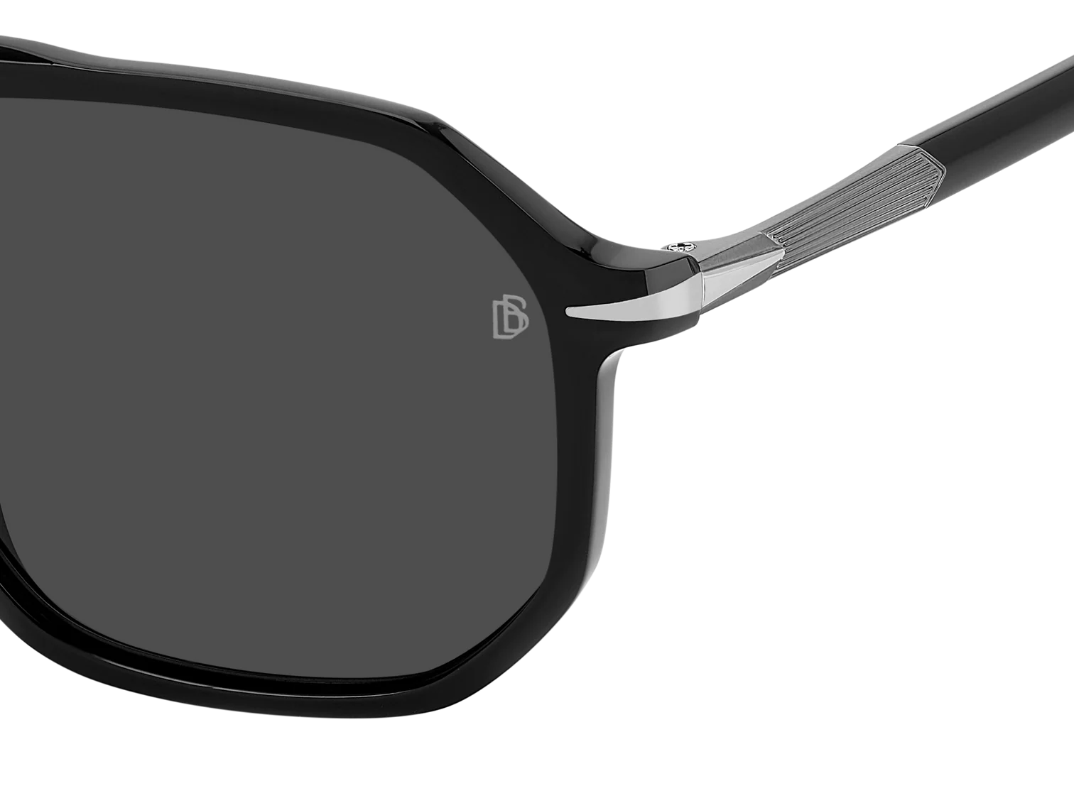 DB 7133
