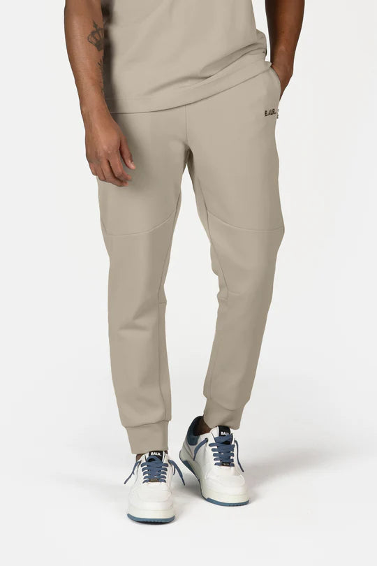 Q-Series Regular Fit Jogger Silver Lining