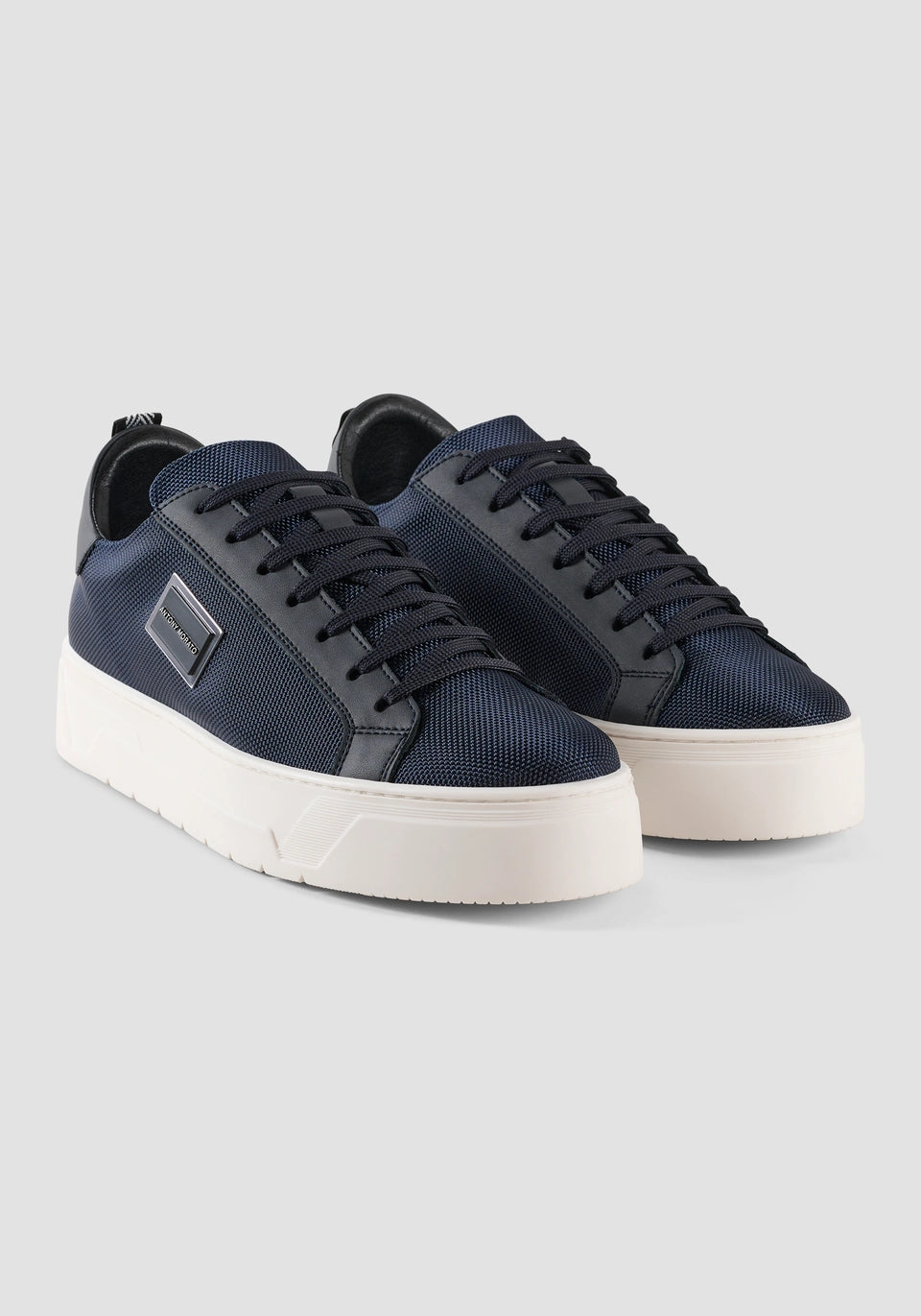 SNEAKER « NEW METAL » EN NYLON ET EN CUIR