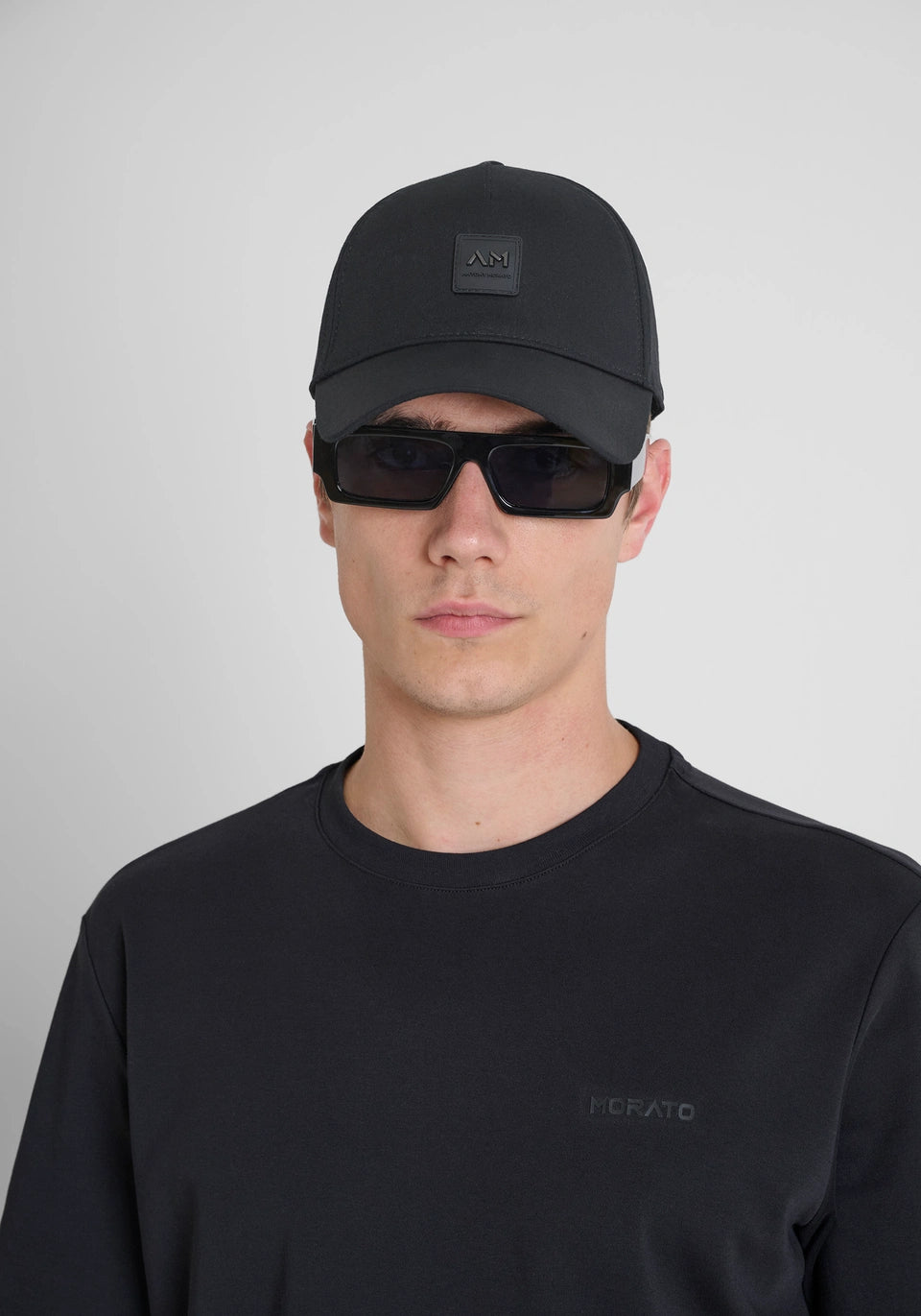 CASQUETTE AVEC VISIÈRE STYLE BASEBALL AVEC PATCH LOGO