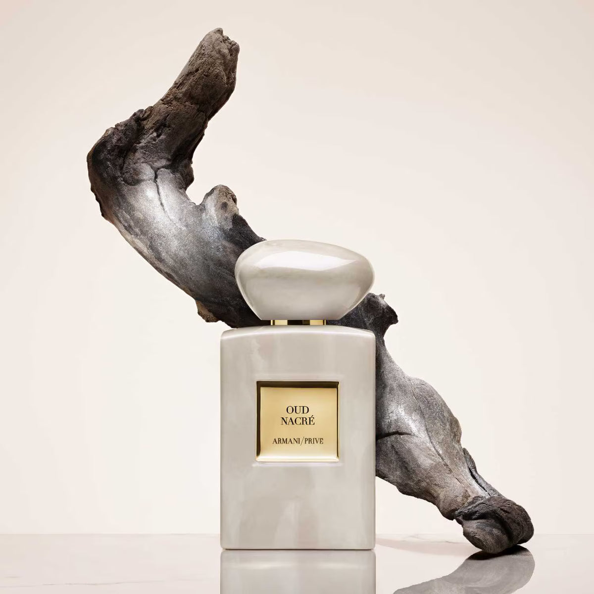 Parfum ARMANI Oud nacre