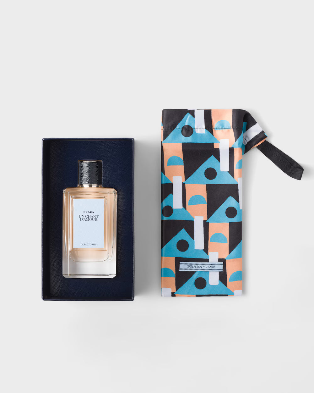Parfums Prada  Un Chant d'Amour maison prado 012
