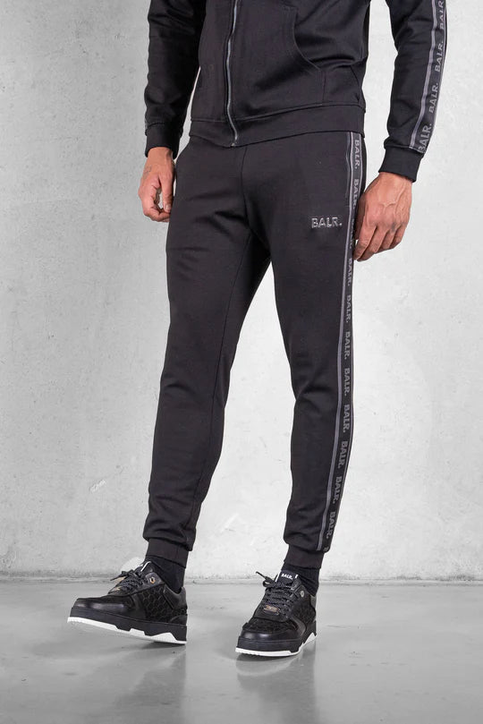 Q-Tape Slim Classic Sweatpants Jet Black