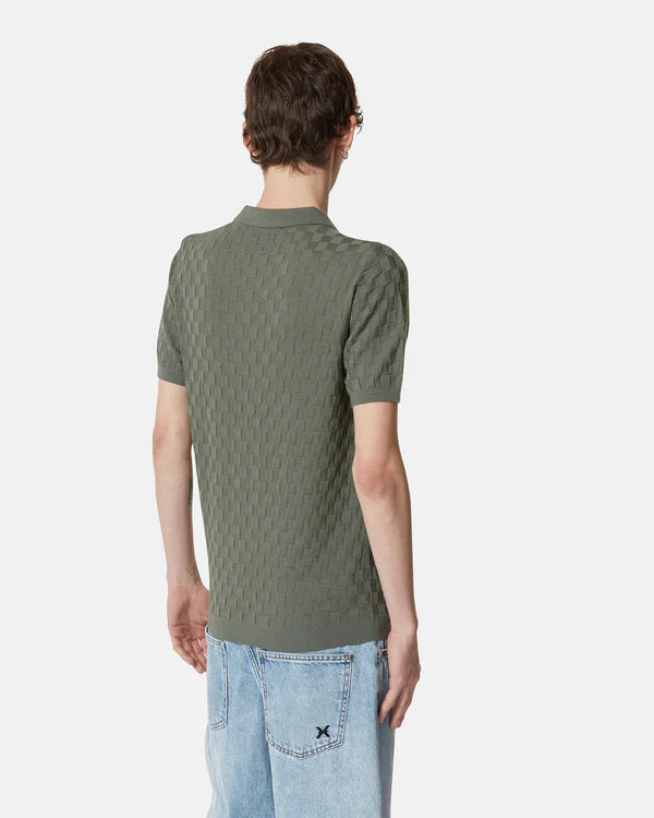Short -sleeved pole with geometric knitting