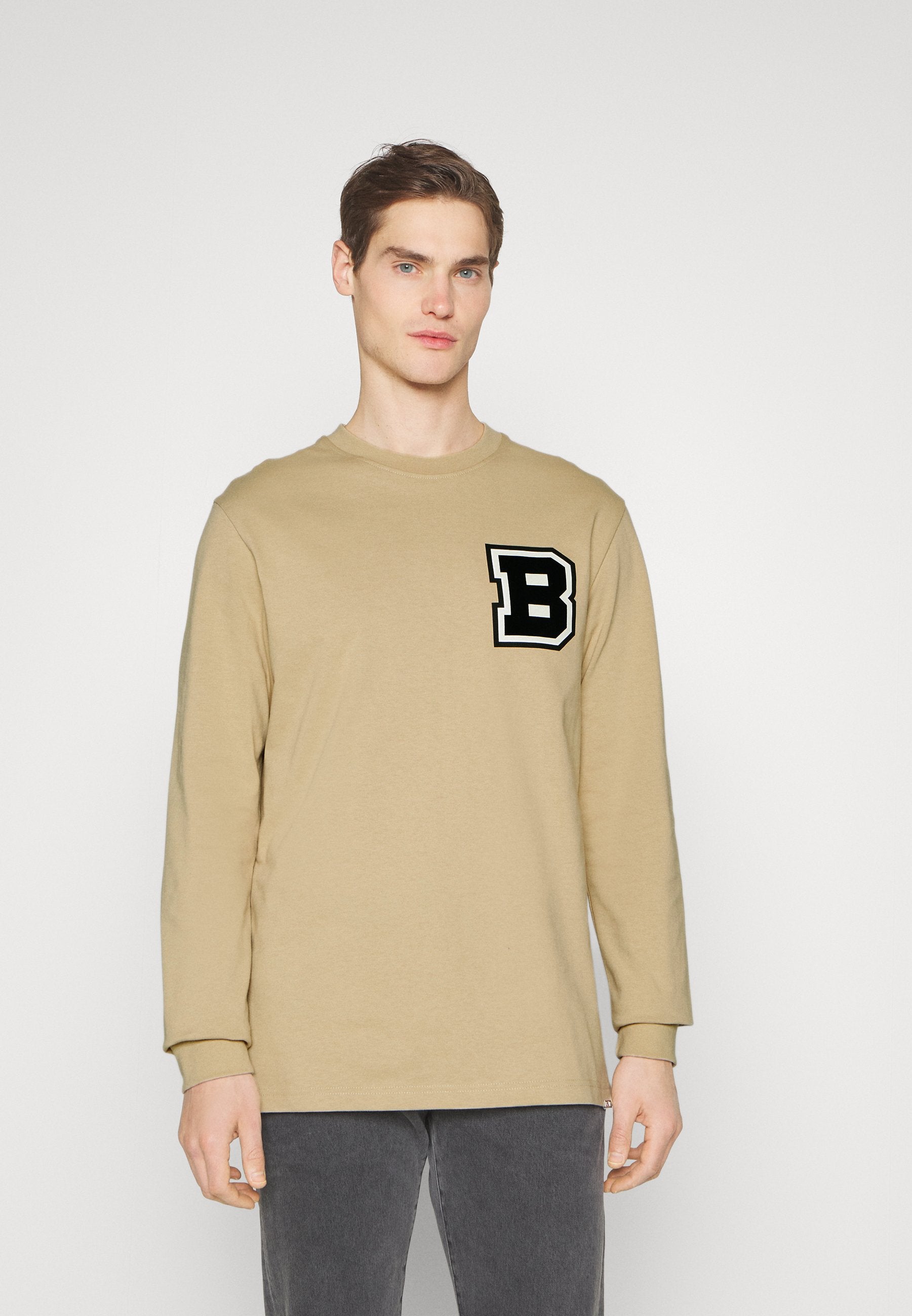 Franck relaxed B crest longsleeve t-shirt