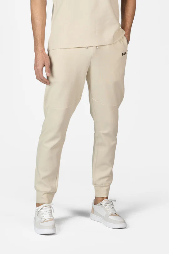 Q-Series Regular Fit Jogger White Swan